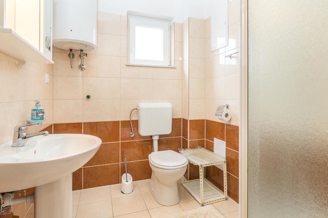 Cheap Apartment Tanja Трогир Экстерьер фото