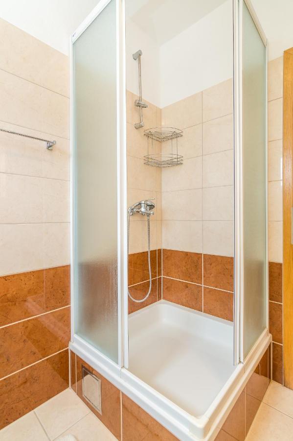 Cheap Apartment Tanja Трогир Экстерьер фото
