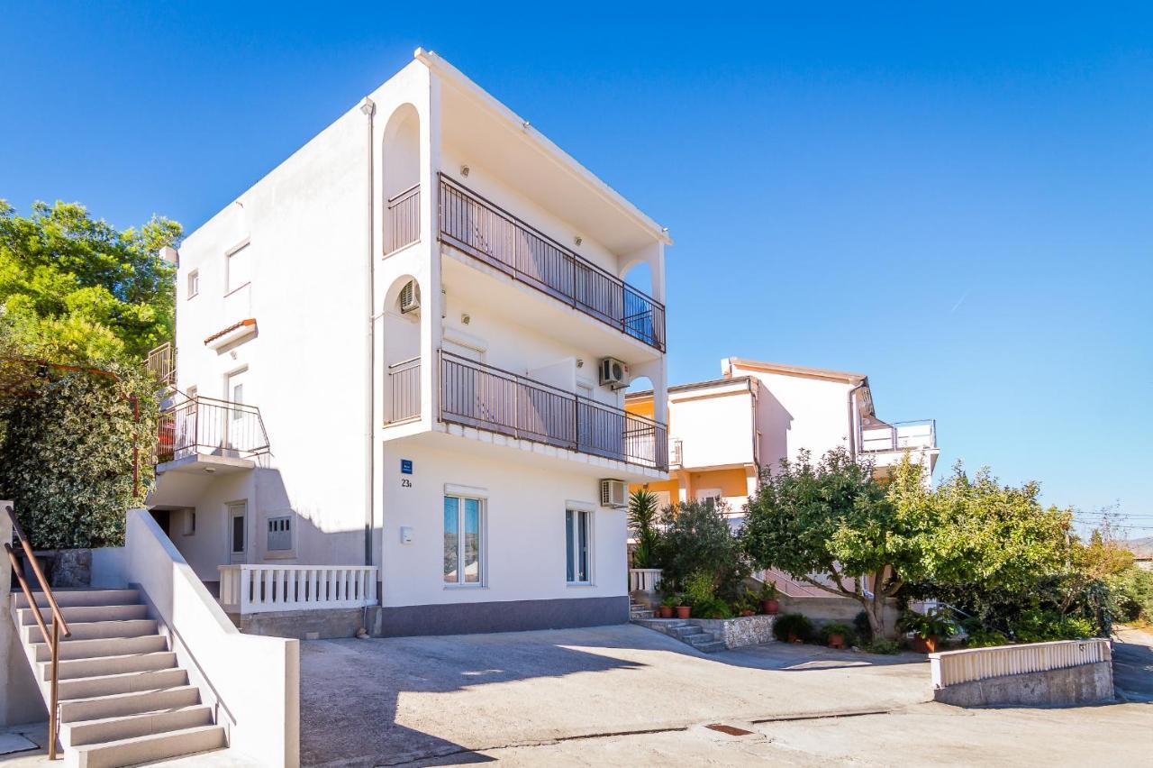 Cheap Apartment Tanja Трогир Экстерьер фото